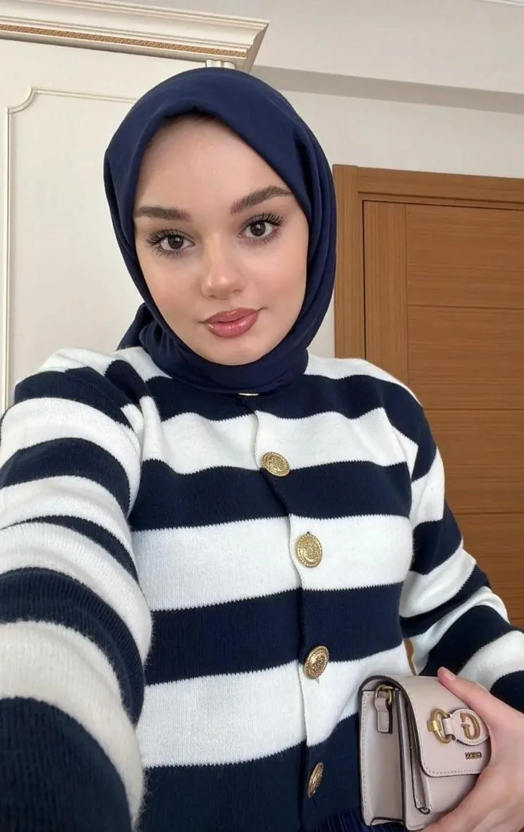 Gizem - Beşiktaş Escort