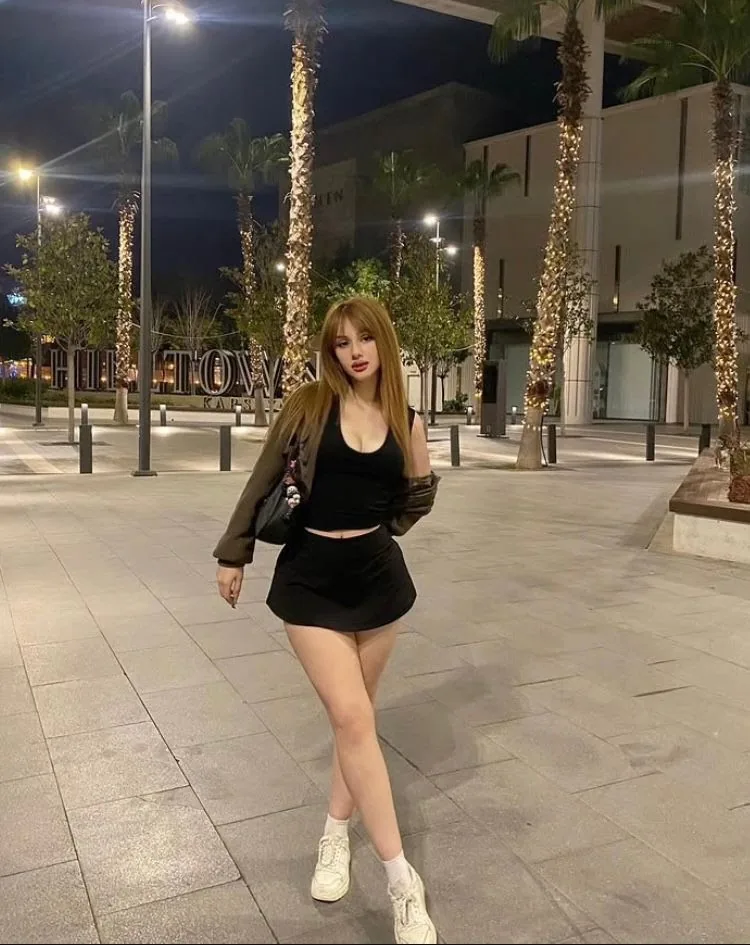 Özlem - Beşiktaş Escort