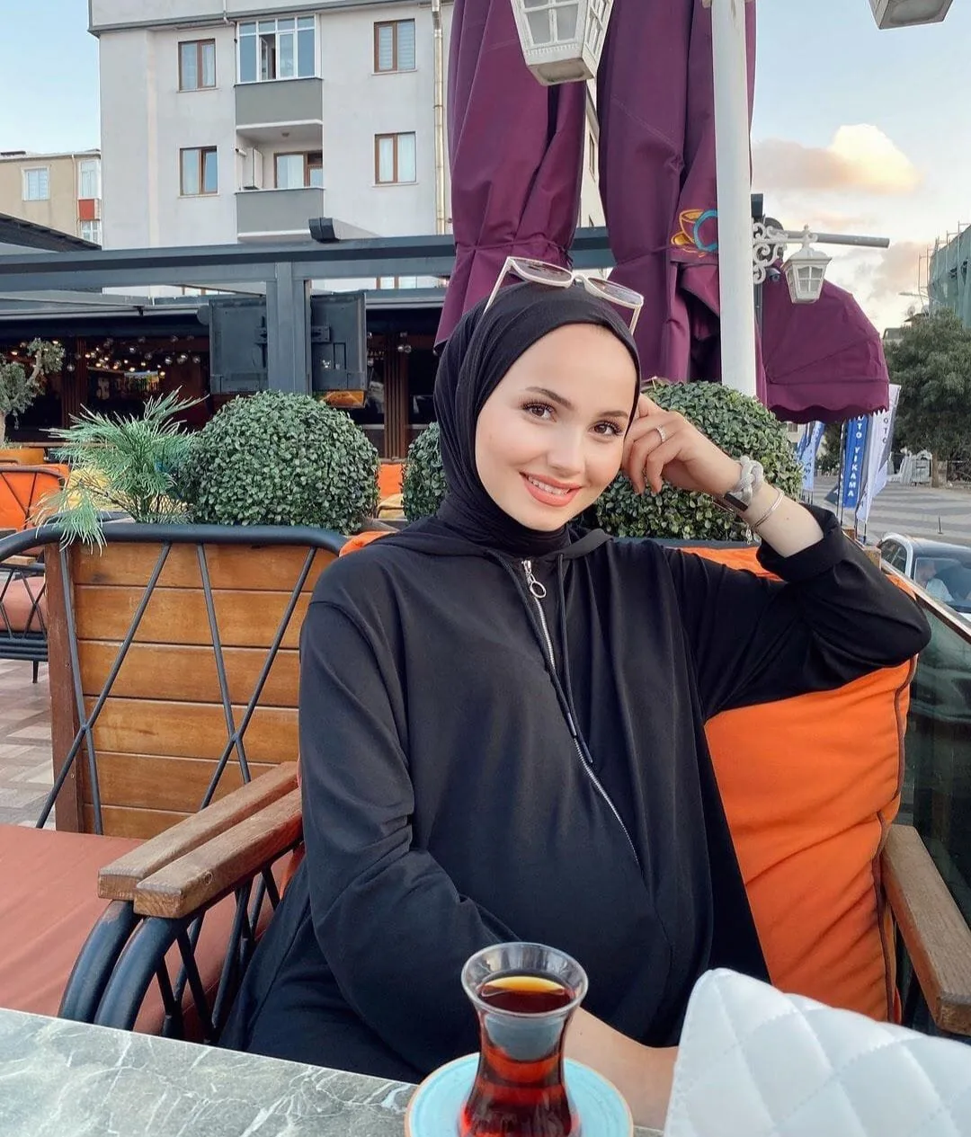 Çağla - Beşiktaş Escort